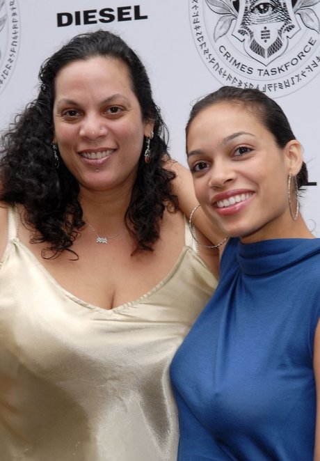 Rosario Dawson nude pornstar pictures