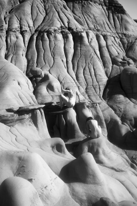 Modeladventurer model pornographic photo