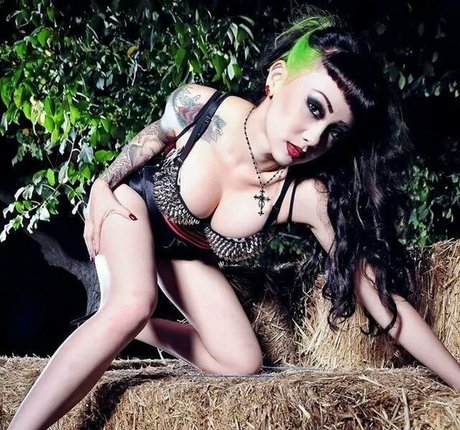 WWE Shotzi model pic