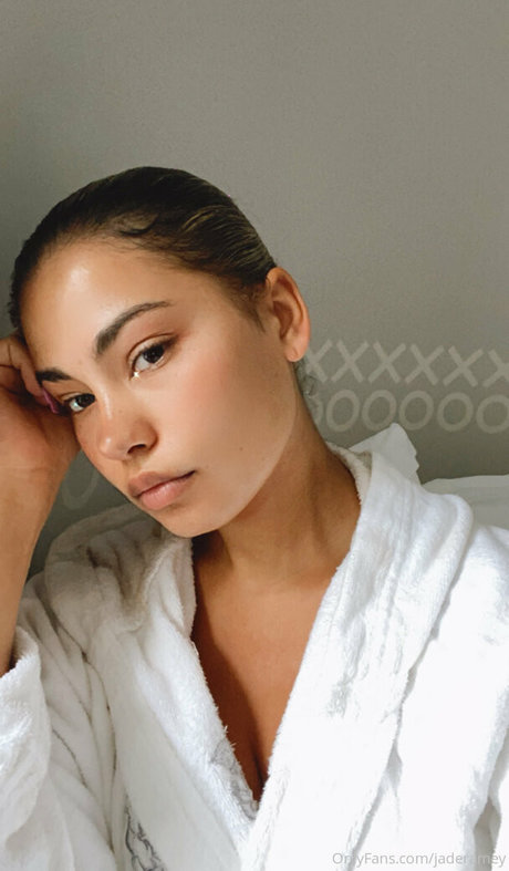 jaderamey star nude archive