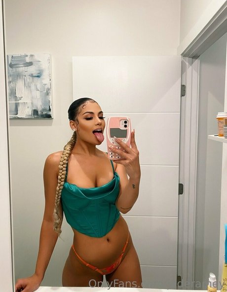 jaderamey model top gallery