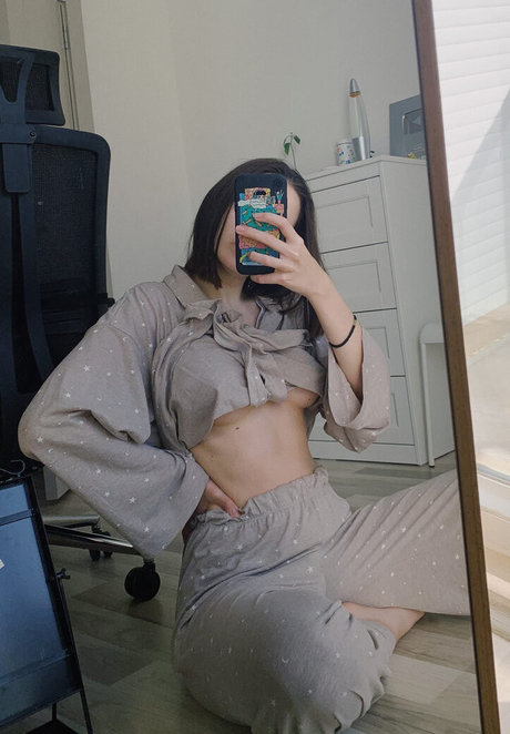 summermur model top photos