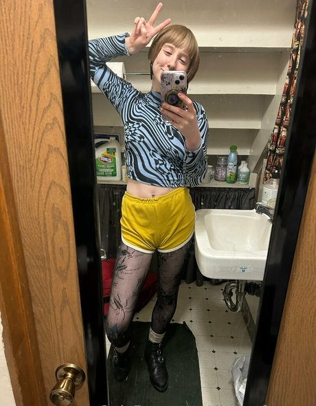 divine femme sexy actress archive