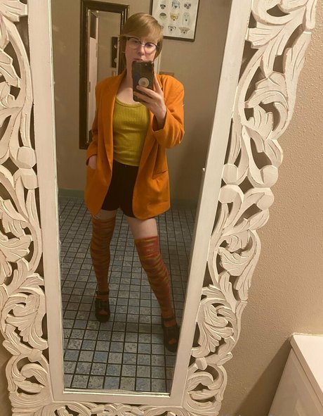 divine femme model nice archive