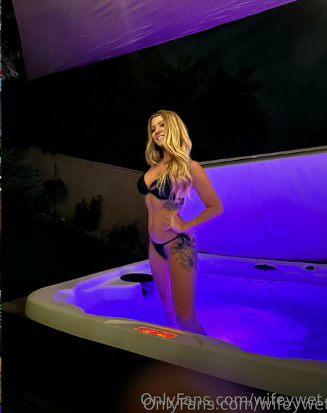 wifeywet star adult archive