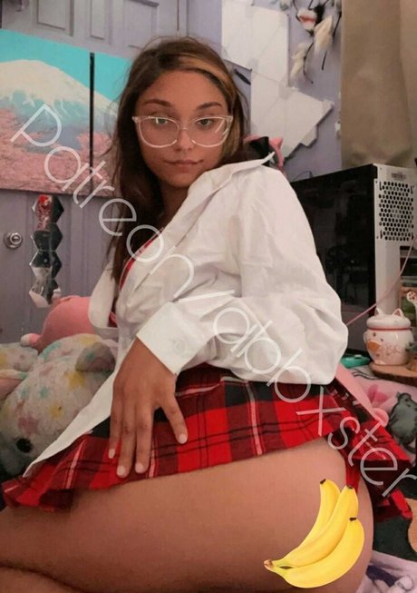 Abbxeh star hot pictures