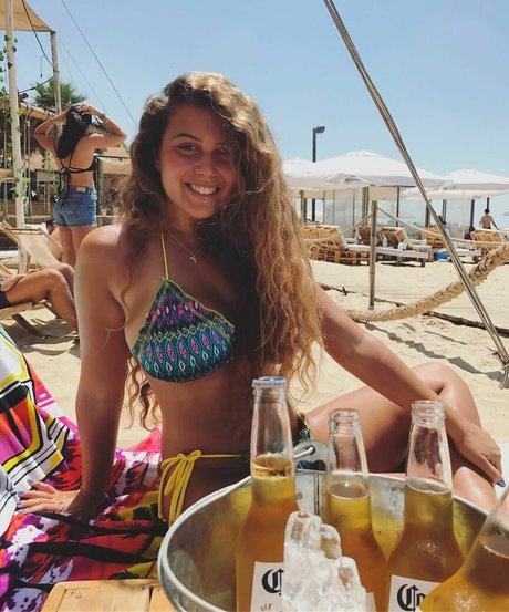 Shelley Rosenfeld free model image