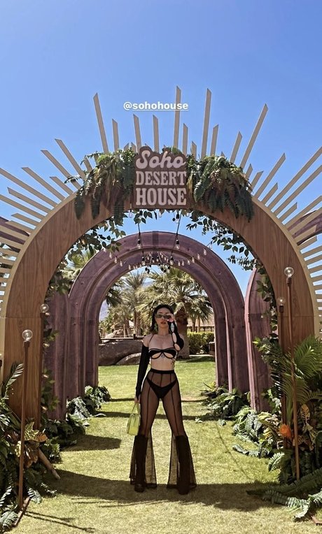 Tiffanie Marie pornstar adult pic