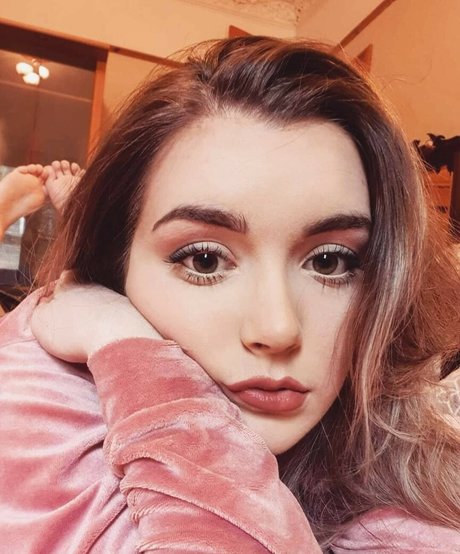 poopernoodle star hot picture