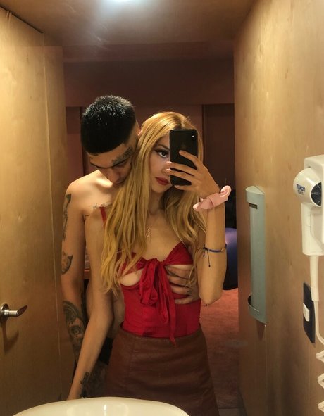 Michelleehardy model porn photos