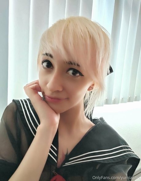 yumializirt top star archive