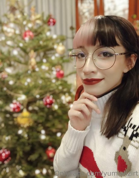 yumializirt Profile pic