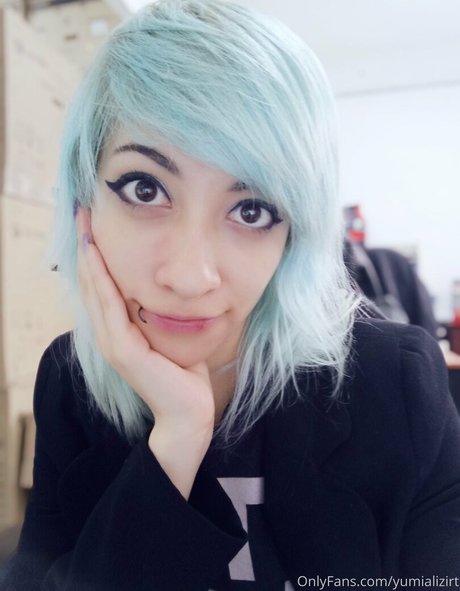 yumializirt pretty model images