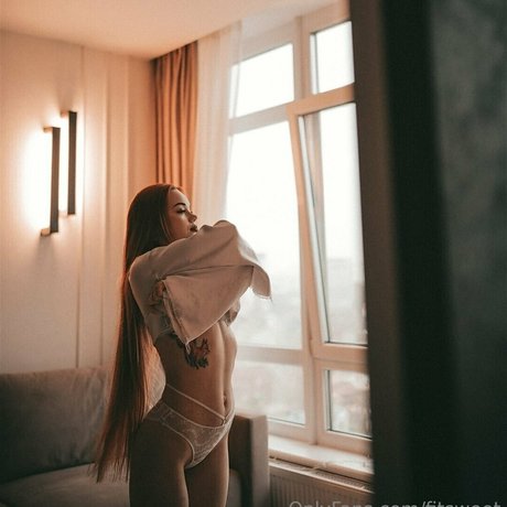 fitsweet nudes model galleries