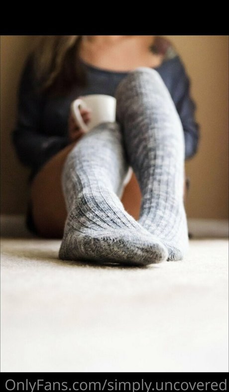 SimplyUncovered hot model archive