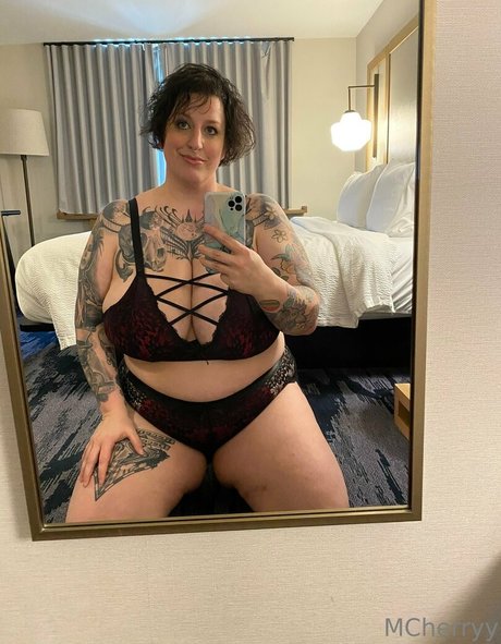 mcherryyy porn actress picture