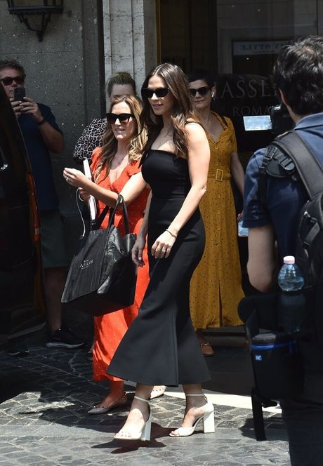 Hayley Atwell sex star pics