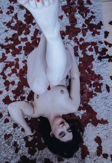 dominofaye nudes actress pics