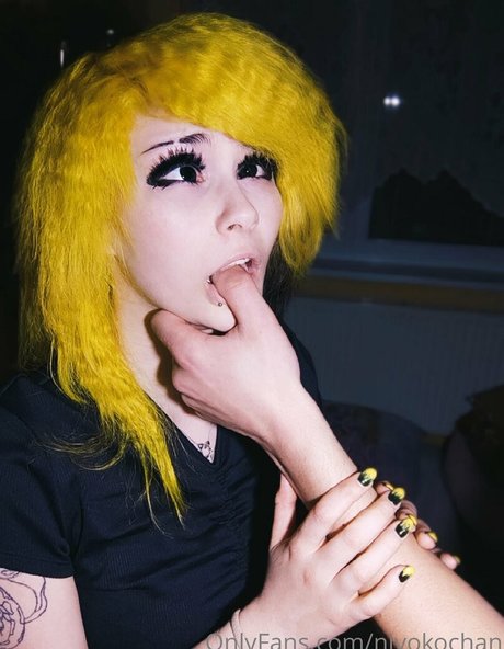 niyokochan model pornographic photo