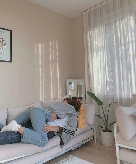 Meltem Koc sexy model pics