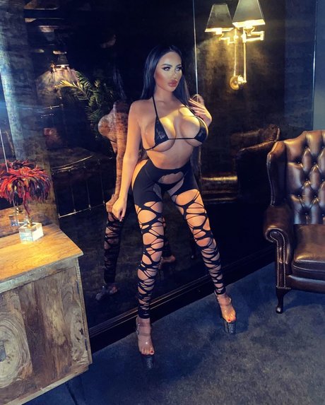 Paris Milan star porn pics