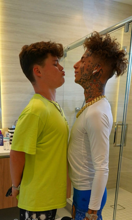 asian muscle onlyfans sexy xxx archive