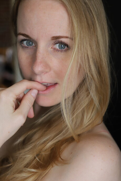 WildestKitten pornstar sex photos