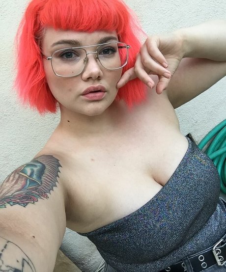 isabel hendrix art star pic