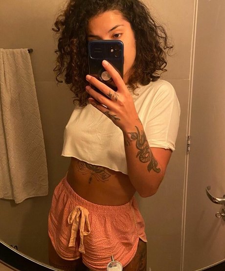 Giovana Fagundes xxx model photo