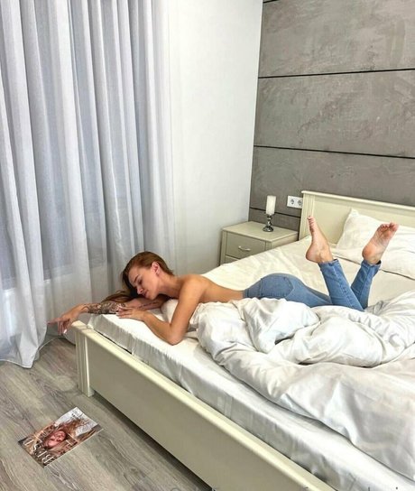 freemelanie hot model img