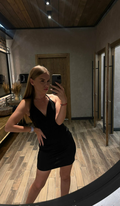 blonde college onlyfans art naked gallery