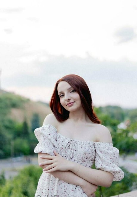 Helen Davis nice star img