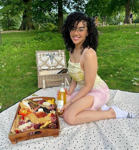 itsqueennovaa sex pornstar archive