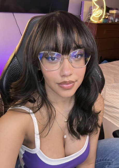 itsqueennovaa free pornstar img