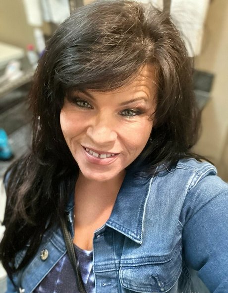 Freekielikeme model naked pics