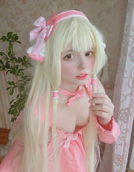 Saya Scarlet free actress images