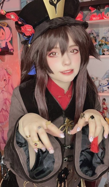 Saya Scarlet pornographic star pictures