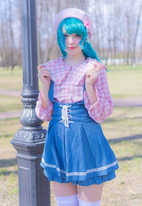 Saya Scarlet model beautiful images