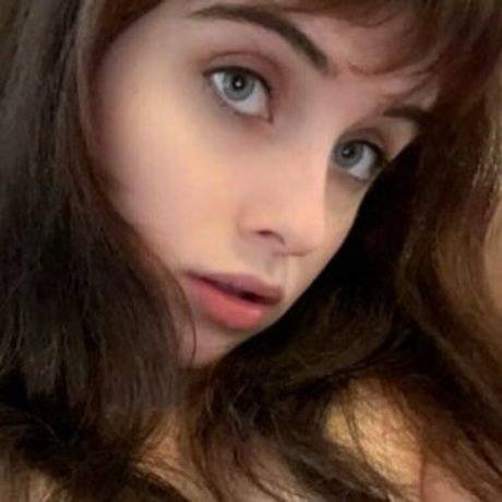 ittybittybarbiee xxx pornstar photos