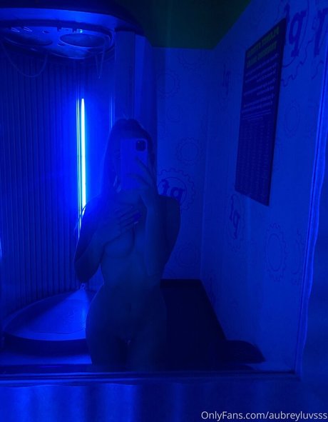 aubreyluvsss hot star pics