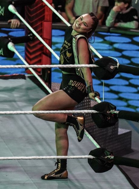 Ronda Rousey pornstar pretty picture