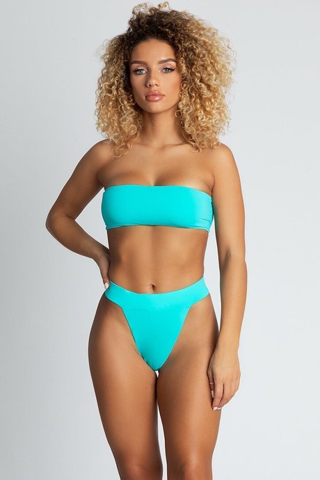 Jena Frumes hot star photo