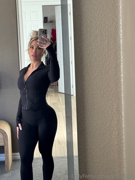 Sophiadeso naked pornstar galleries