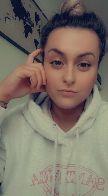 emilyy rosee free model image