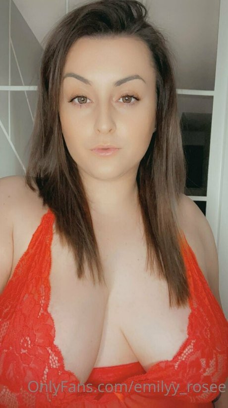 emilyy rosee free pornstar pics