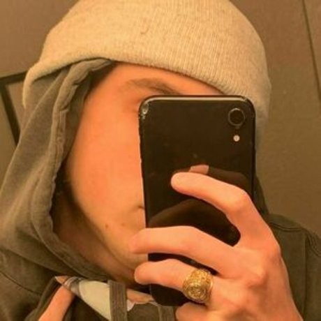 exclusivehuddy adult model archive