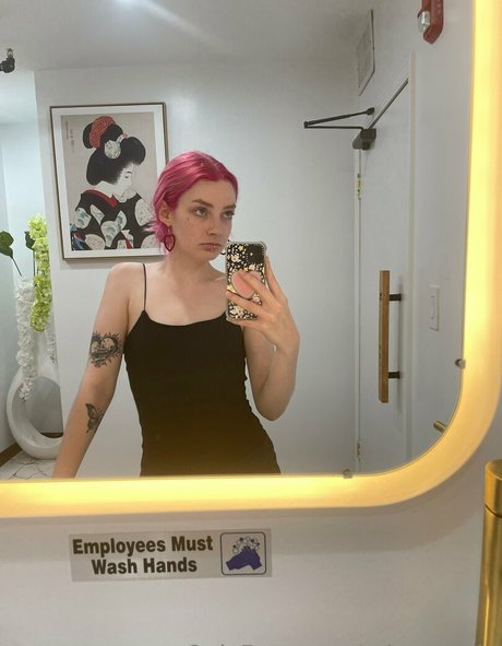 yrbunnygirl top model pic