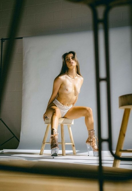 Dahria Smith beautiful model pics