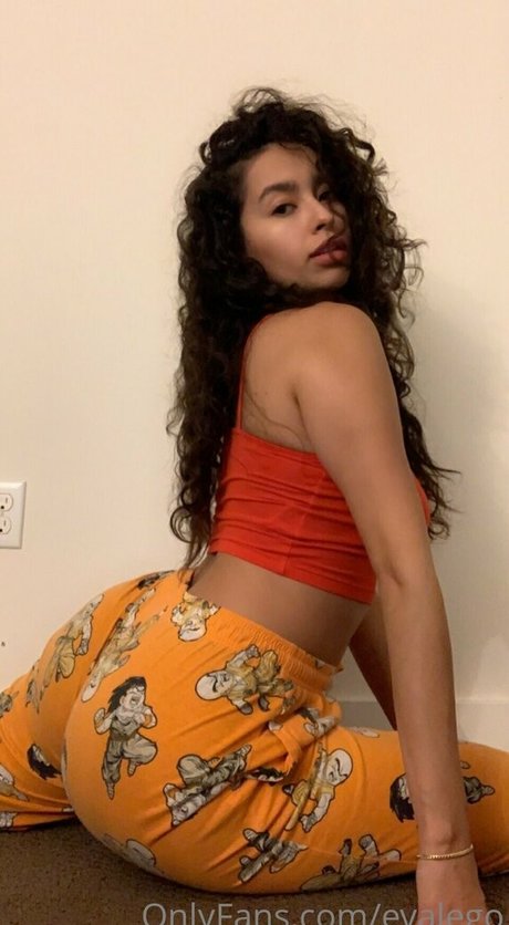 Evangelina Legetta hot pornstar photos