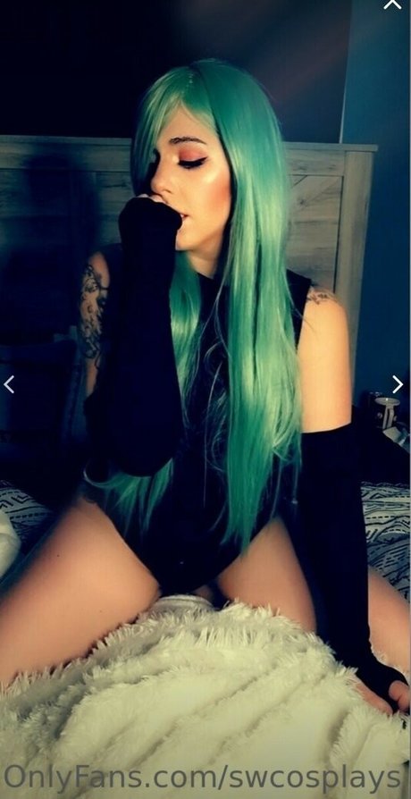 swcosplays nudes model image
